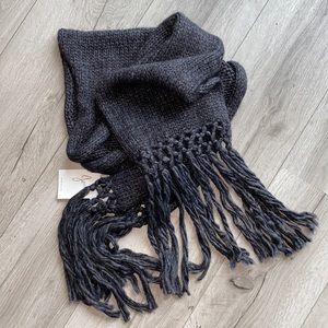 NWT Joie scarf